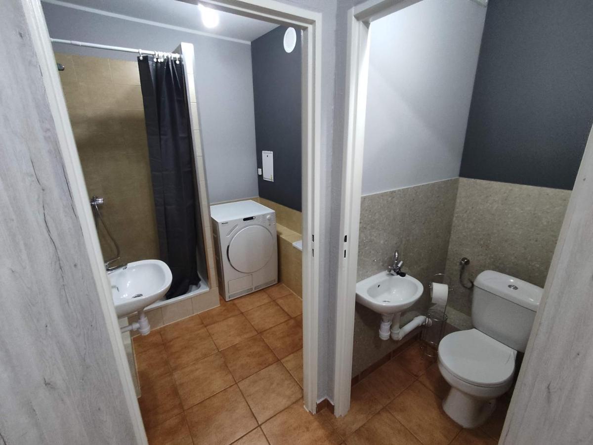 3030 Jana Spychalskiego 32 - Tanie Pokoje W Apartamencie - Samodzielne Zameldowanie - Self Check In Poznan Dış mekan fotoğraf