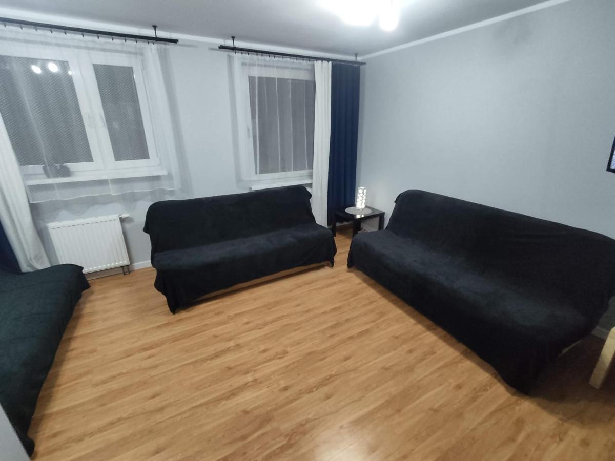 3030 Jana Spychalskiego 32 - Tanie Pokoje W Apartamencie - Samodzielne Zameldowanie - Self Check In Poznan Dış mekan fotoğraf